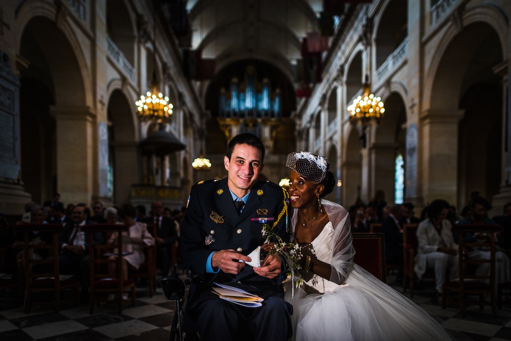 le flash en reportage de mariage eglise